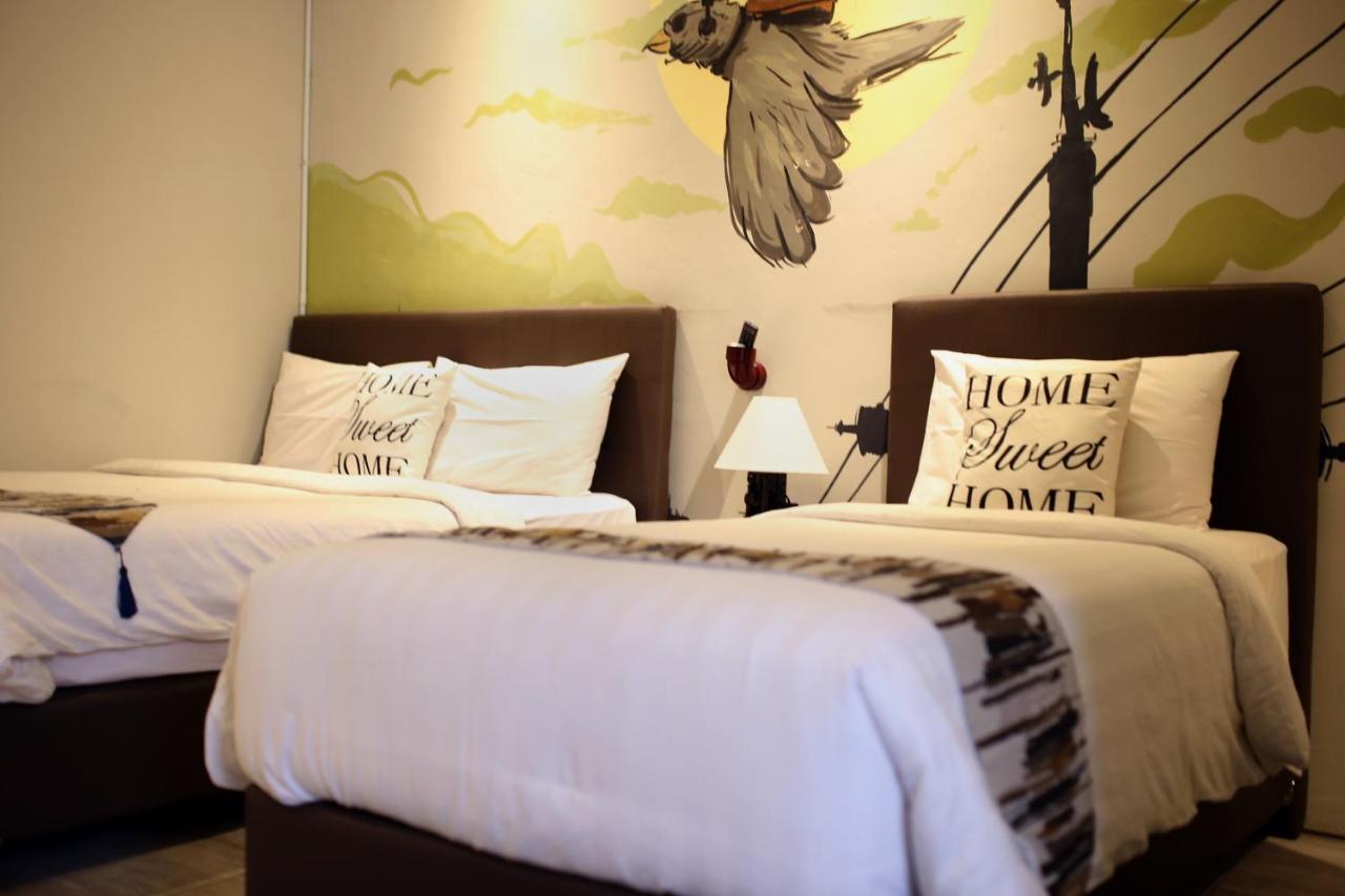 Shine Bnb Cianjur Kültér fotó