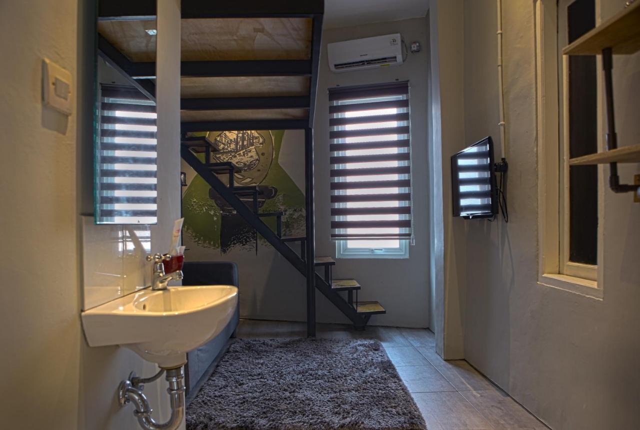 Shine Bnb Cianjur Kültér fotó