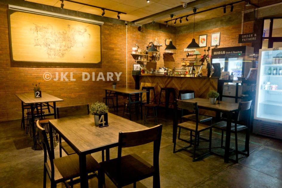 Shine Bnb Cianjur Kültér fotó