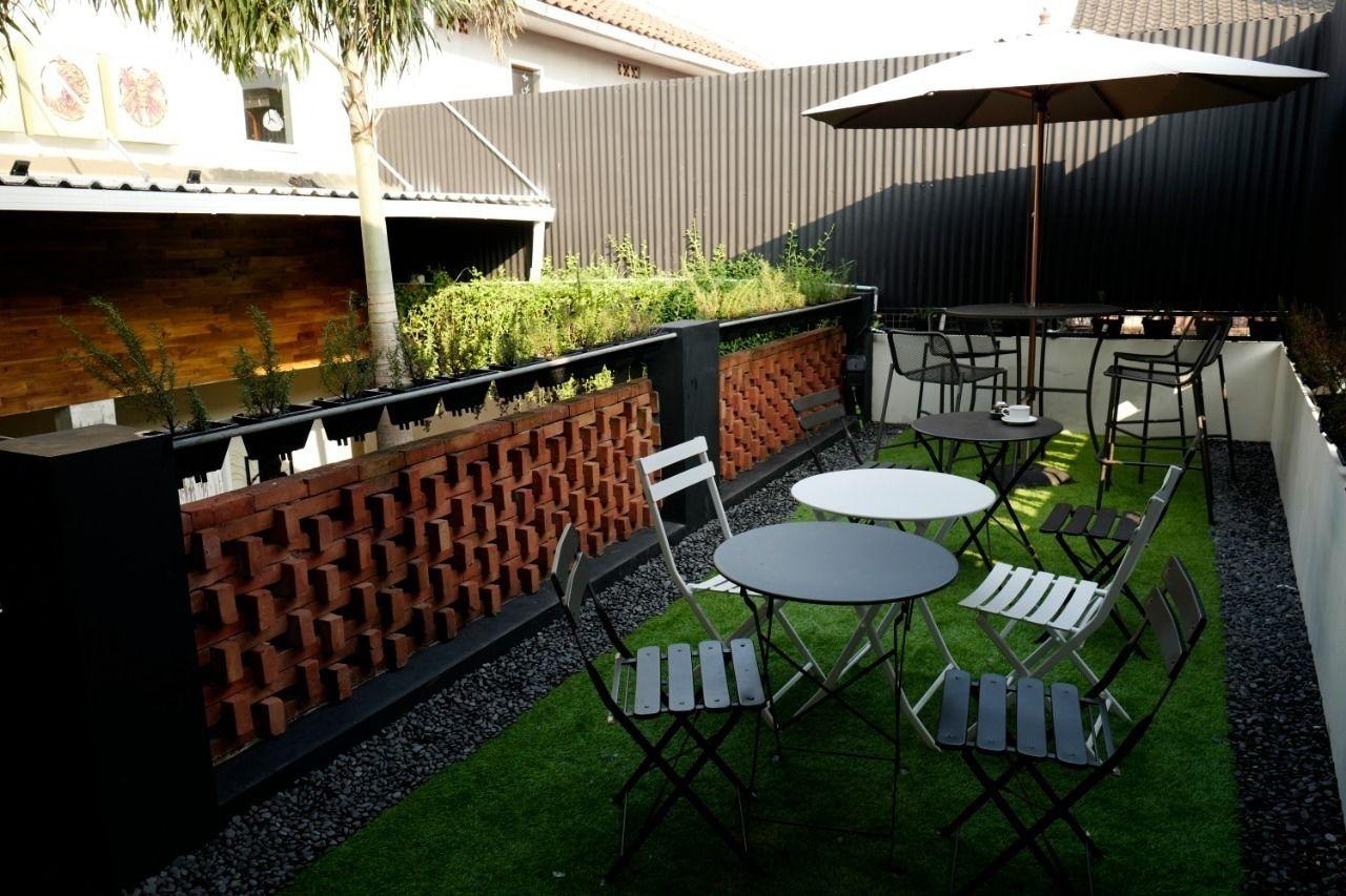 Shine Bnb Cianjur Kültér fotó